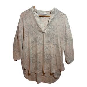 Harper Wren Shirt Women's Size Small White Gray Snake Print V-Neck Tunic Flowy